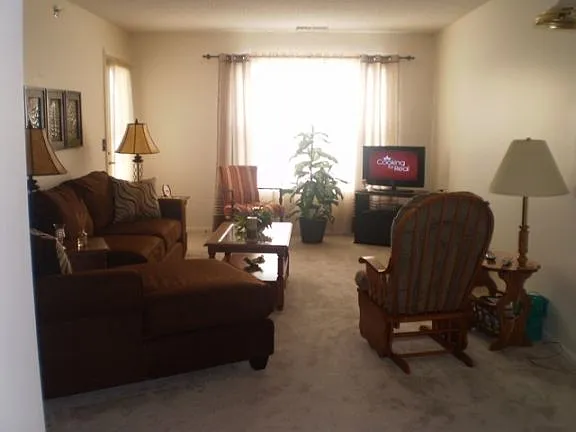 Fresh and Inviting Living Space