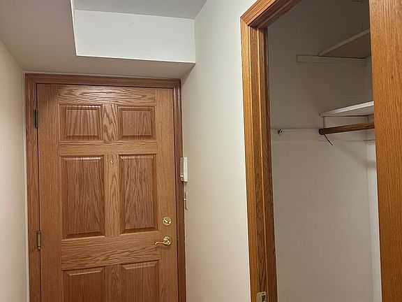 3rd image of 5924 35th St W APT H