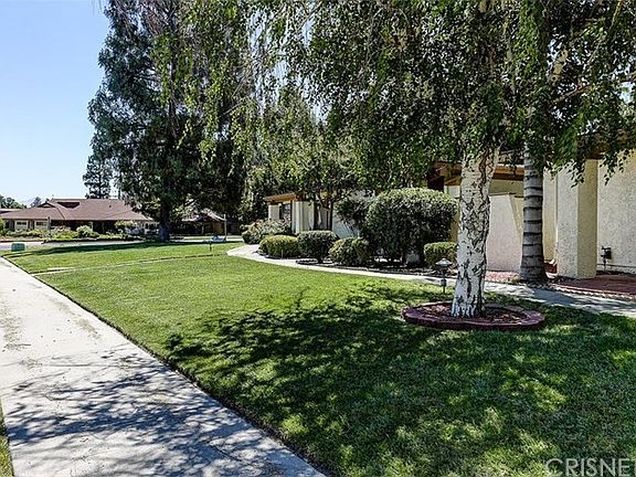 4th image of 19346 Avenue Of The Oaks
