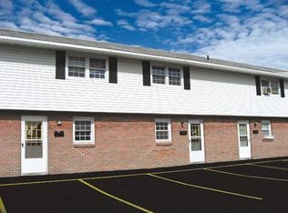 20 Carriage Ln APT 17, Cazenovia, NY 13035