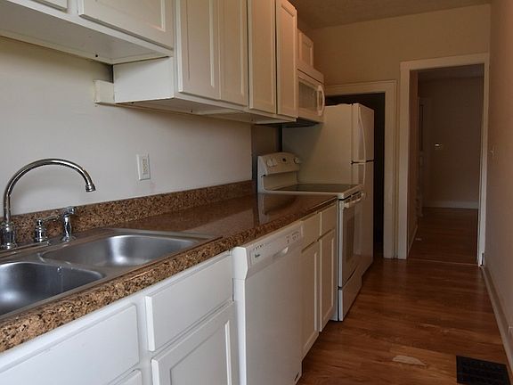 5th image of 443 E 15th Ave