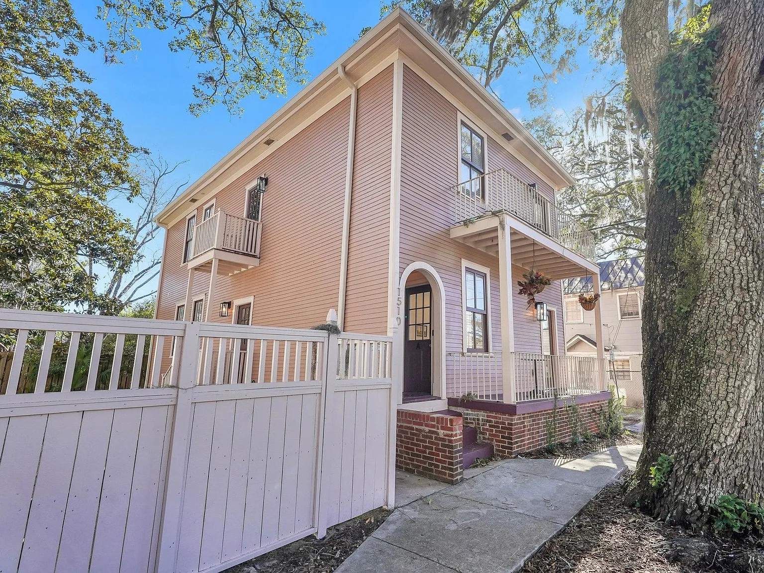 1510 Lincoln St — Photo 3