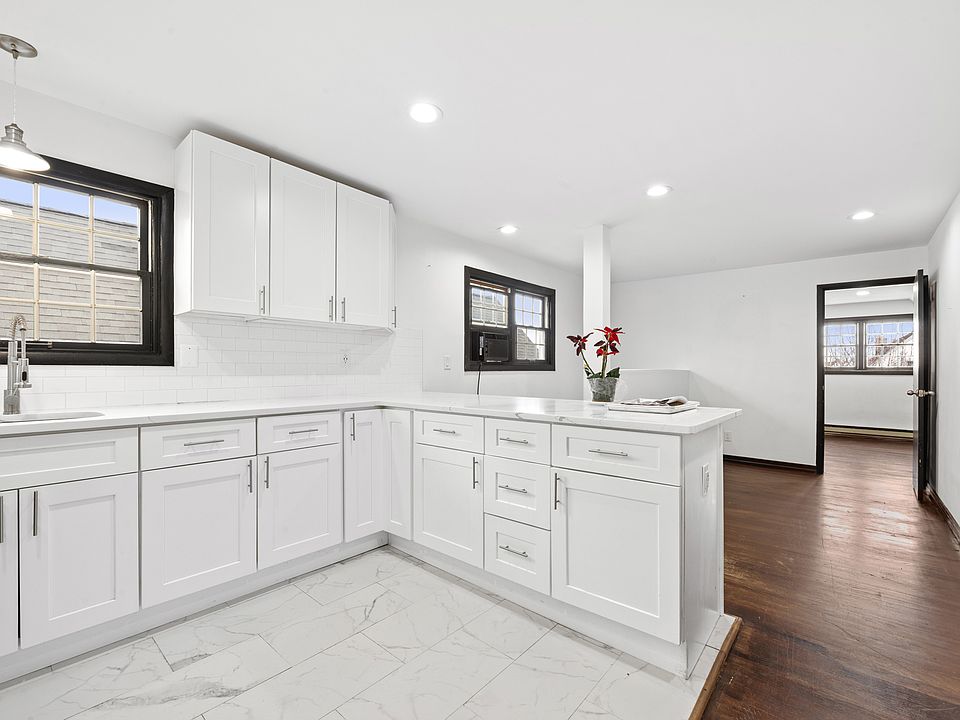 1st image of 75 Garretson Ave #3
