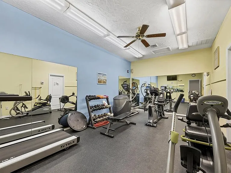 1250 N Portofino Dr #303 — Photo 32