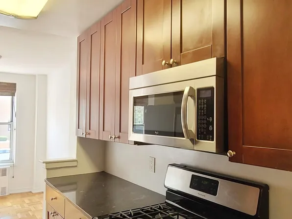 9602 Fourth Avenue image 5 of 9