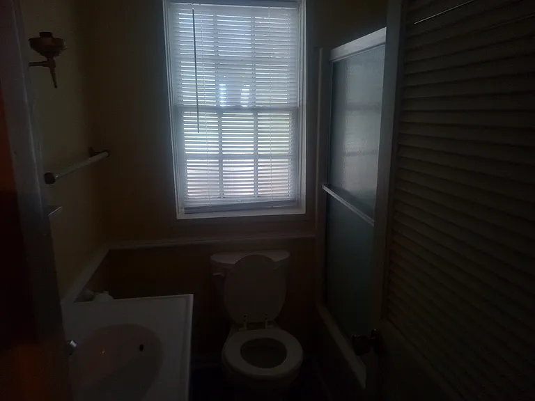 337 W Poplar St #2 — Photo 6