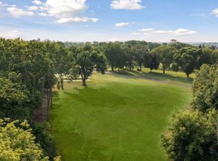 2669 Woodbridge Rd, Wayzata, MN 55391