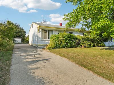 683 Clara Ave, Pontiac, MI, 48340