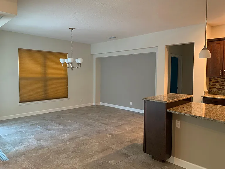 278 SW Silver Palm Dr — Photo 4