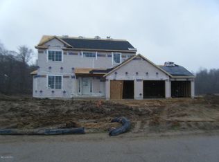 4627 Wren Dr SE, Caledonia, MI