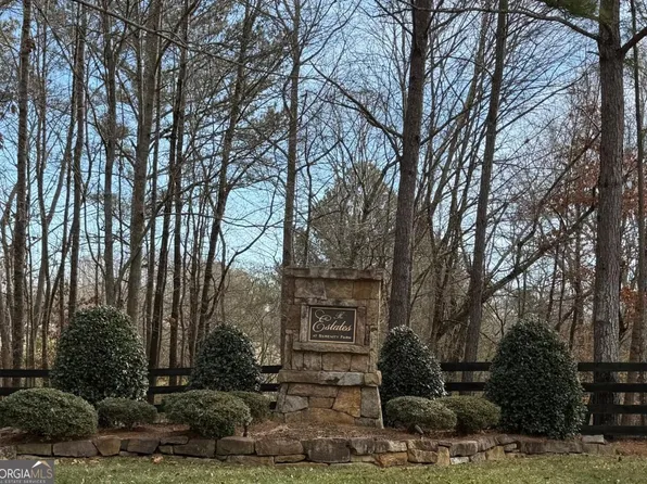 117 Serenity Lake Dr, Alpharetta, GA 30004