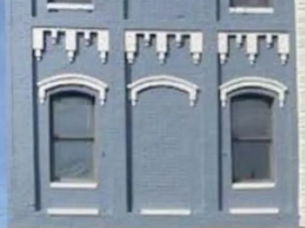 213 W Main St, Richmond, KY