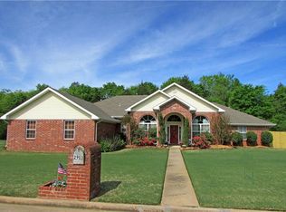 2903 Shady Brook Ln, Van Buren, AR 72956