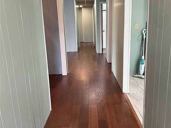 5th image of 1362 Richards Dr
