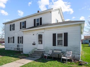 304 W Green St, Butler, IN 46721