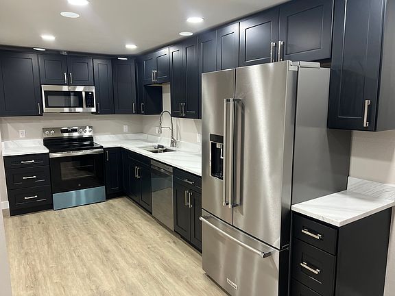 4th image of 16226 Larch Way #1