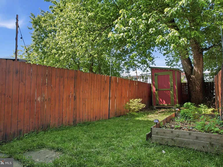 4834 Ogle St — Photo 27