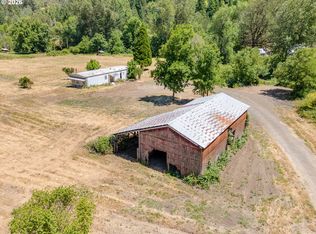 596 Raleigh Dr, Winston, OR 97496