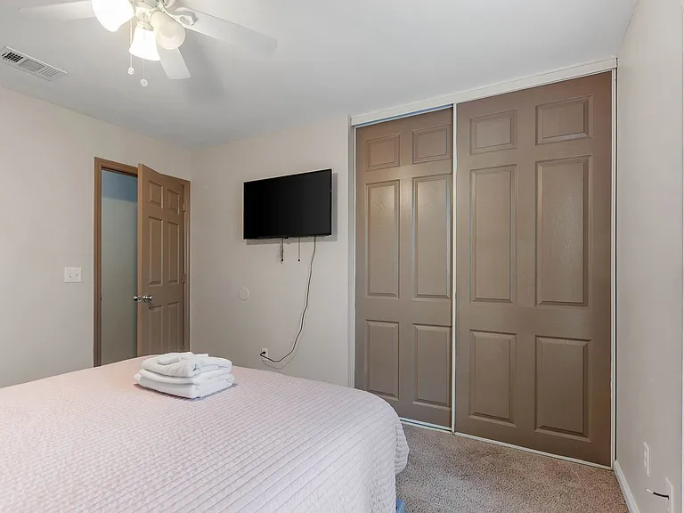 1235 N. Bronough Street — Photo 28