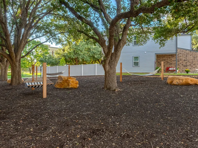 Los Cielos at Brooks Luxury Rentals — Photo 20