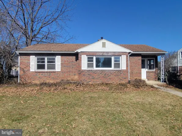 15 W Governor Rd, Hershey, PA 17033