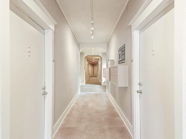 Teasdale Apartments — Photo 12