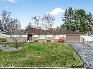 3805 Richey Rd, Yakima, WA 98902