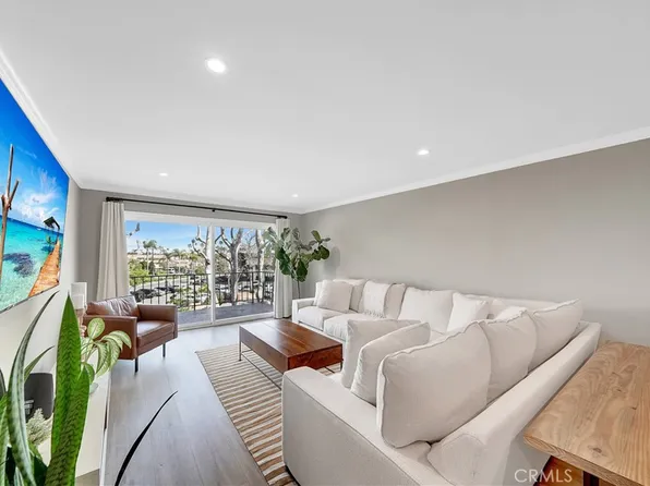 300 Cagney Ln #Penthouse 9, Newport Beach, CA 92663