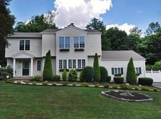22 Grieves Ter, Wayne, NJ 07470