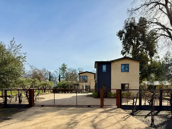 1810 Mora Ave, Calistoga, CA 94515