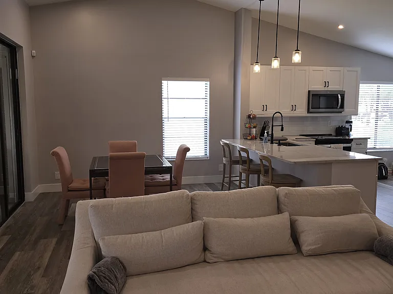 view from the livingroom into the dining area