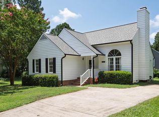 2425 Fields Of Broadlands Dr, Raleigh, NC 27604