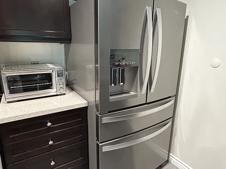Fridge.