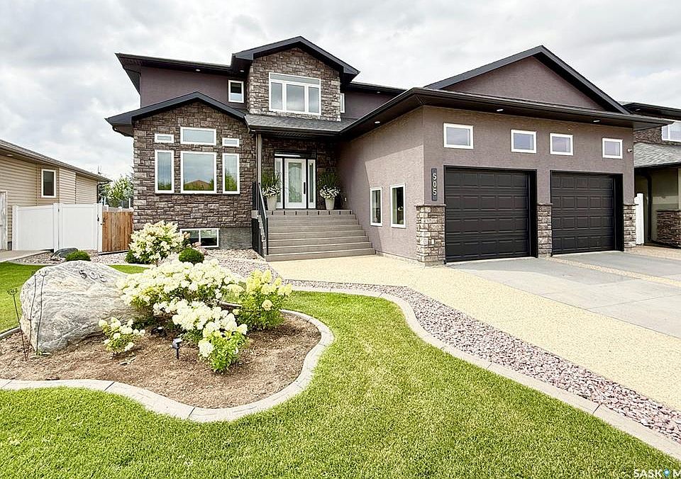 1st image of 505 Brown CRESCENT