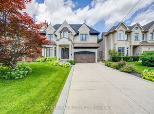 154 Munro Blvd, Toronto, ON M2P 1C8