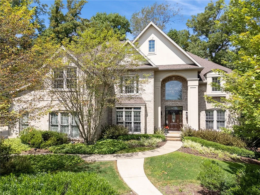 6006 Autumn View Ct photo 1
