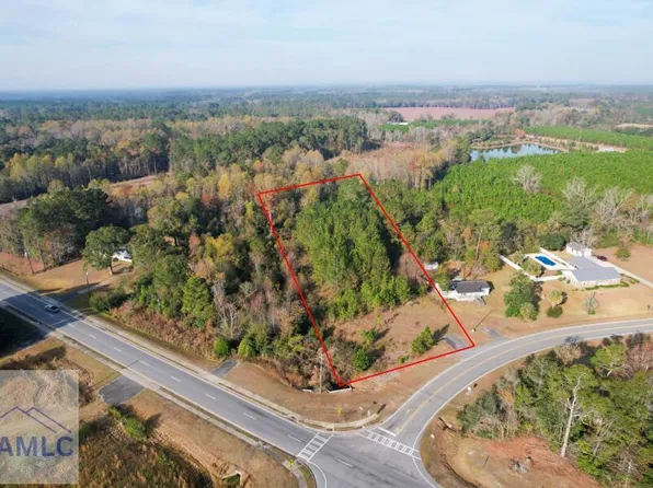 102 Highsmith Ave, Screven, GA 31560