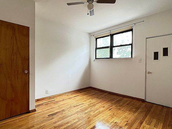 4th image of 294 McGuinness Blvd #1