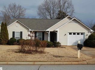 102 Pheasant Ridge Dr, Taylors, SC 29687