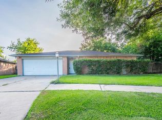 10306 King Ranch Ln, Sugar Land, TX 77498