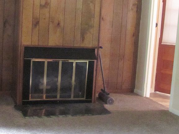 4th image of 61 Sunflower Ln