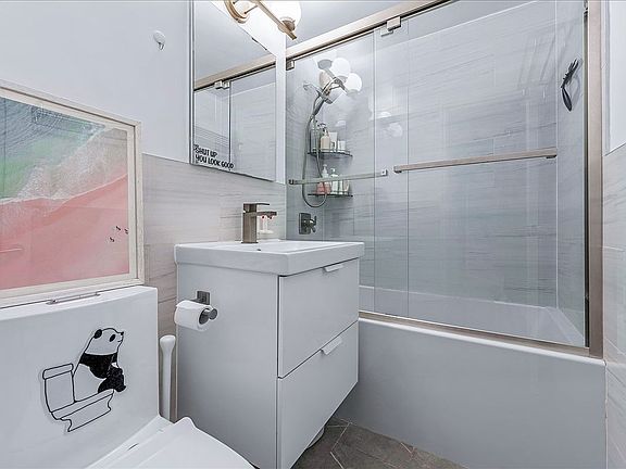 5th image of 98-20 62nd Dr APT 15G