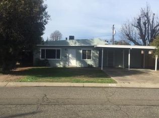 1827 S Bardo Ln, Visalia, CA 93277