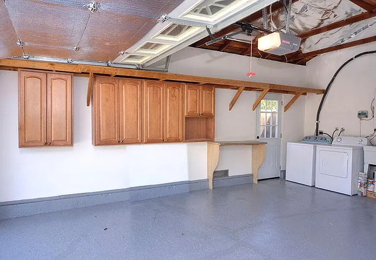Garage: Washer/dryer not included. Tenant to provide their own.