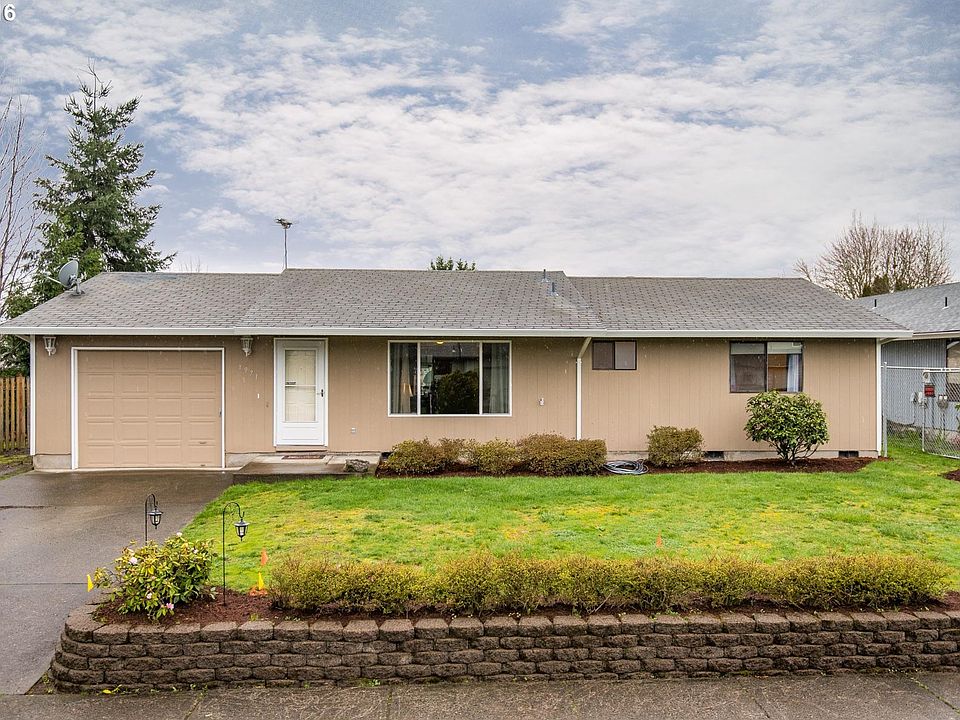 1st image of 1971 NE 9th Pl