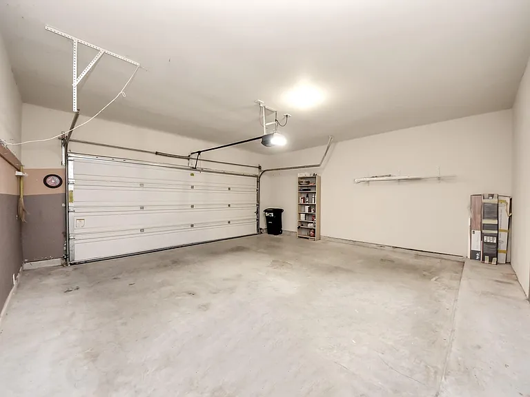1251 Glenwood Canyon Ln — Photo 28
