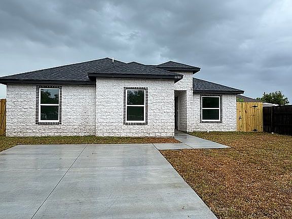 2nd image of 6686 Los Arboles
