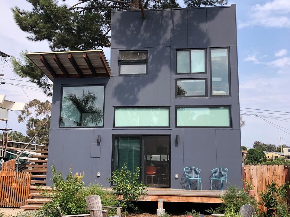 1st image of 3053 Marlborough Ave