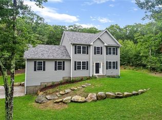 121 Matteson Rd, Scituate, RI 02831