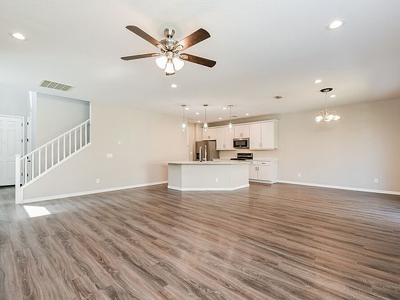 4th image of 9528 E Travertine Ave